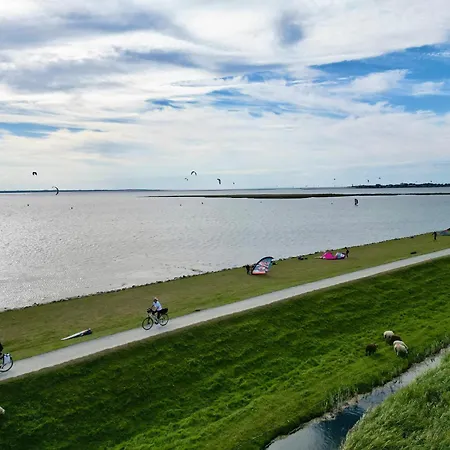 Fehmarn-ostseeferiendeichhuus209 *
